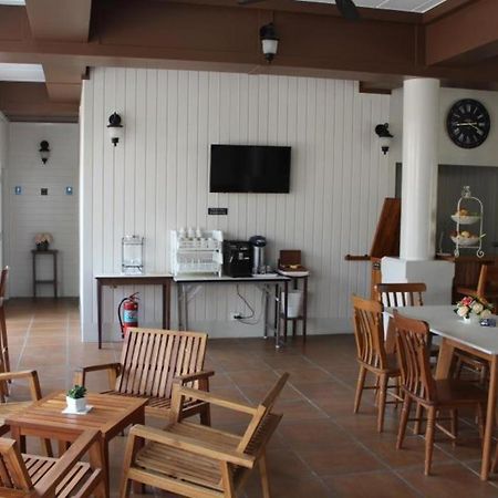 Hotel Baan Pimpisa Bang Sare Esterno foto