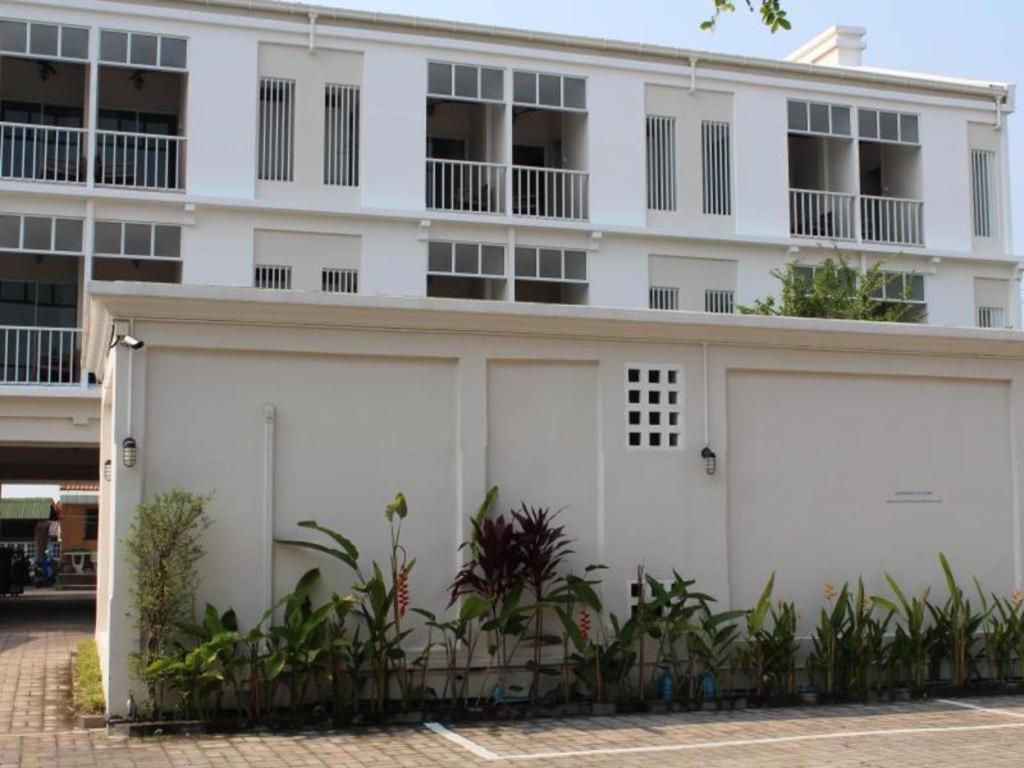 Hotel Baan Pimpisa Bang Sare Esterno foto