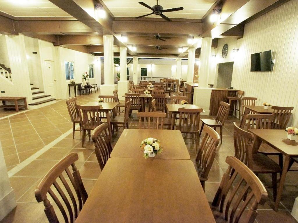 Hotel Baan Pimpisa Bang Sare Esterno foto