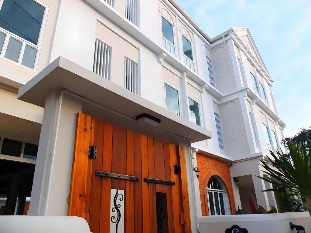 Hotel Baan Pimpisa Bang Sare Esterno foto