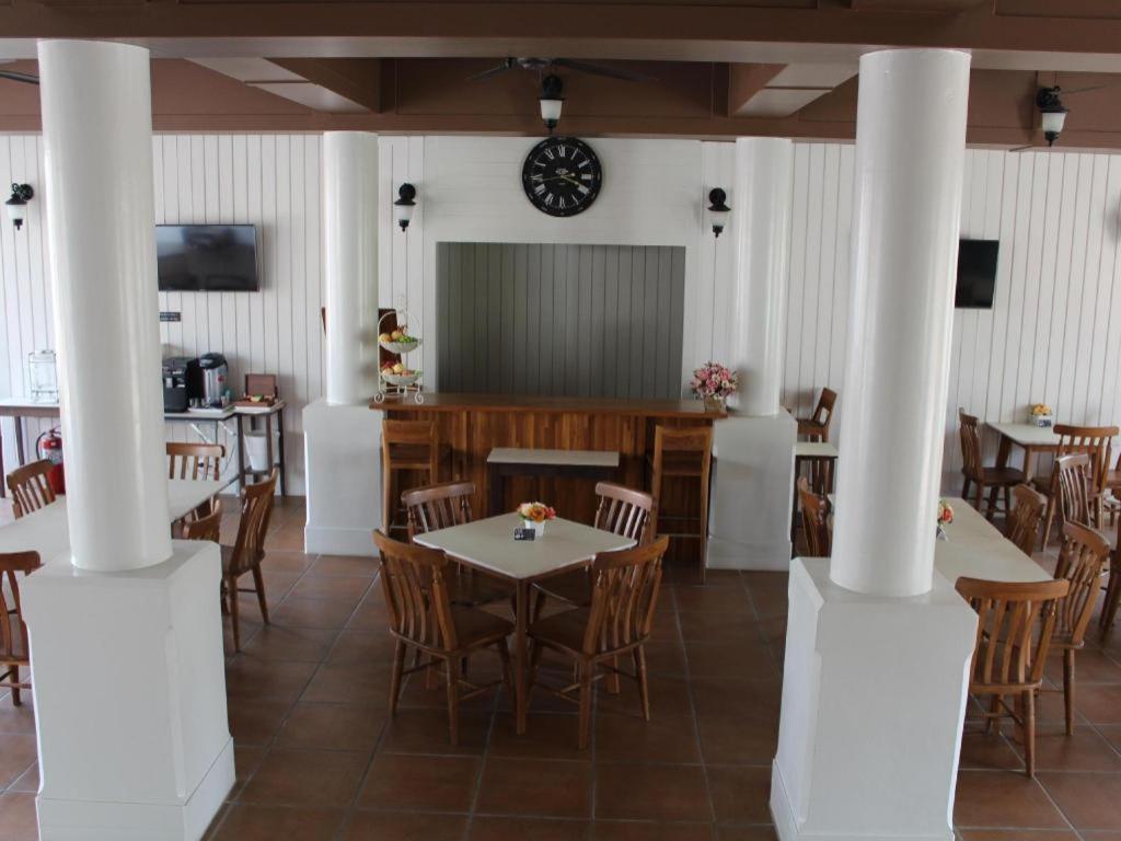 Hotel Baan Pimpisa Bang Sare Esterno foto