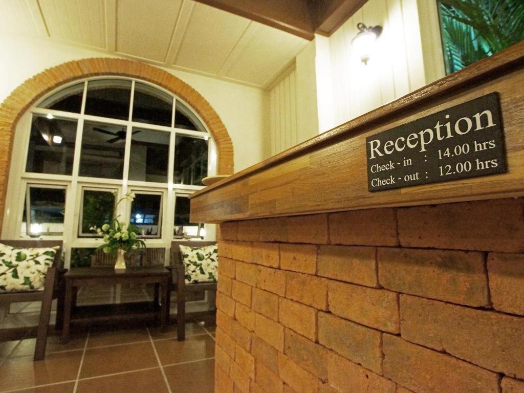 Hotel Baan Pimpisa Bang Sare Esterno foto