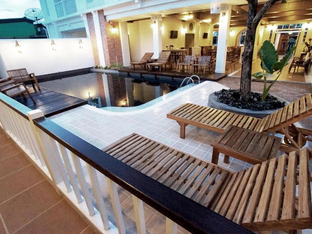 Hotel Baan Pimpisa Bang Sare Esterno foto