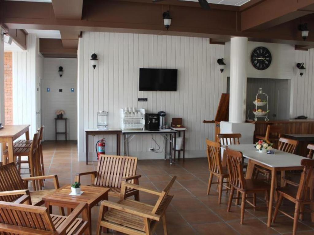 Hotel Baan Pimpisa Bang Sare Esterno foto