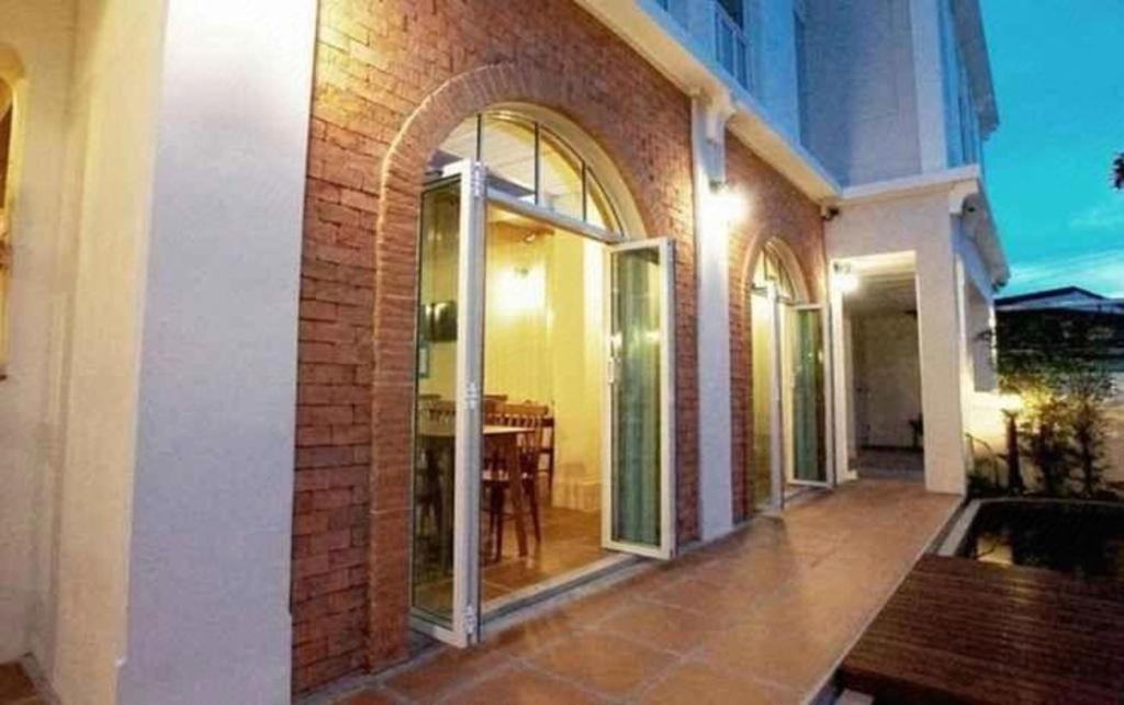 Hotel Baan Pimpisa Bang Sare Esterno foto
