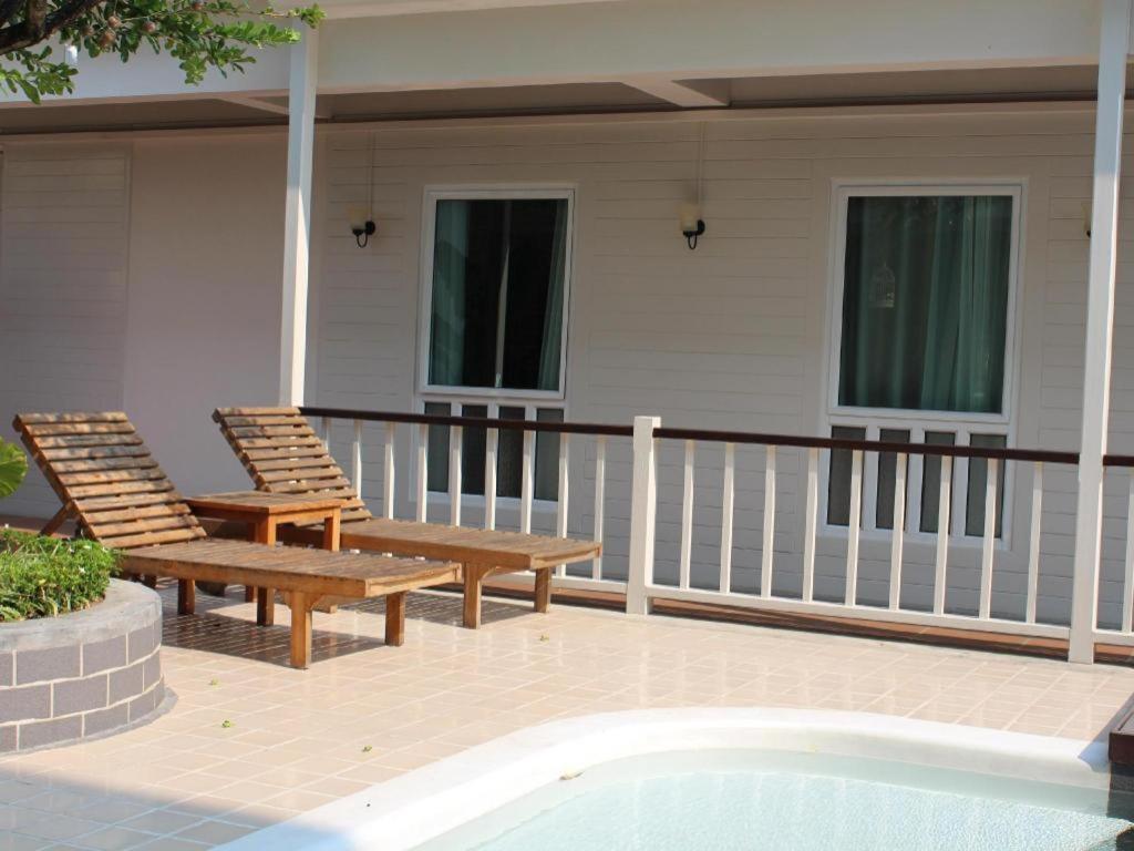 Hotel Baan Pimpisa Bang Sare Esterno foto